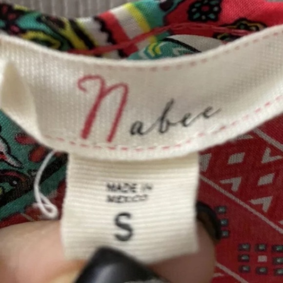 Nabee Women's Paisley Cold Shoulder Bell Sleeve Boho Crop Top Blouse Size Small - Picture 13 of 13